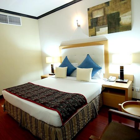 London Crown Hotel Дубай Екстер'єр фото