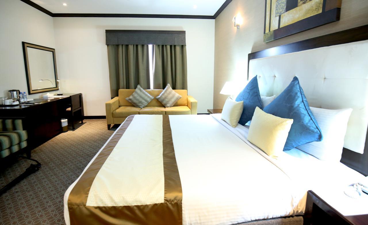 London Crown Hotel Дубай Екстер'єр фото