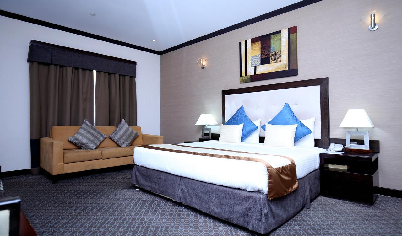 London Crown Hotel Дубай Екстер'єр фото