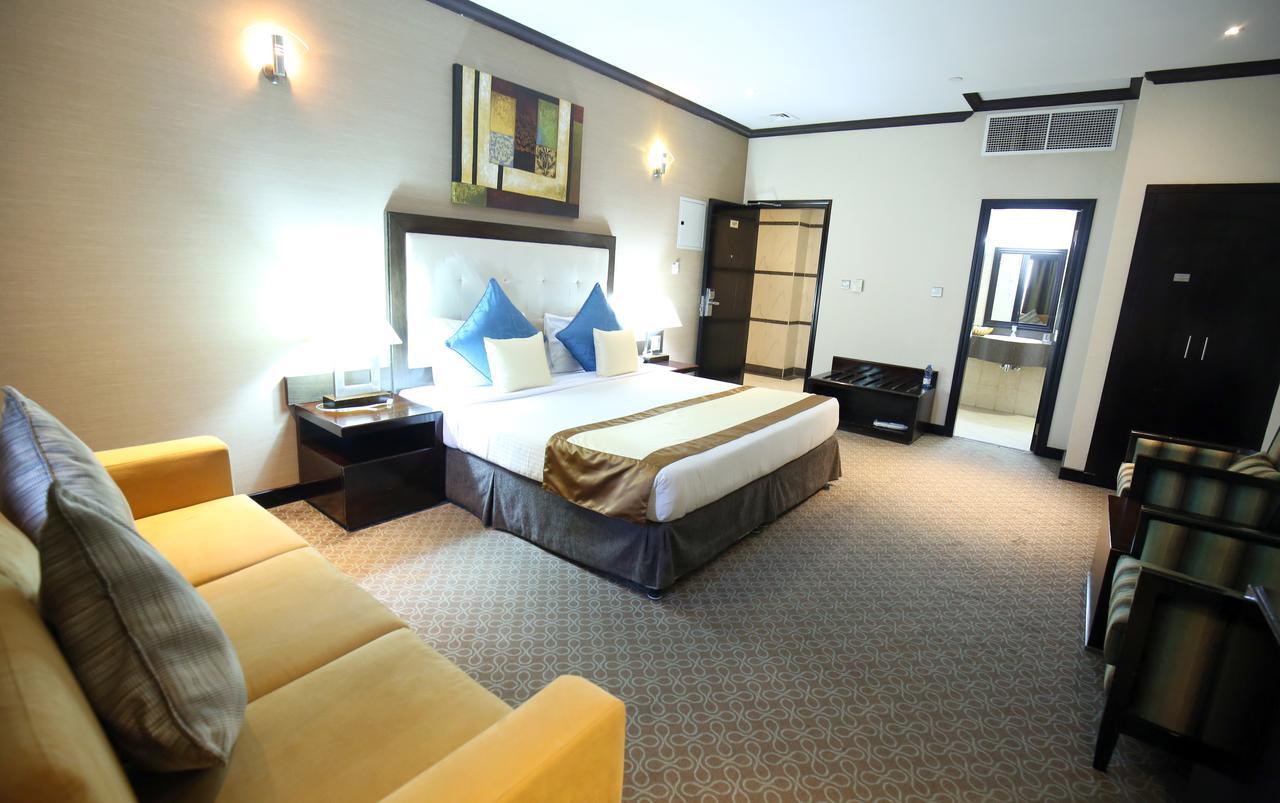 London Crown Hotel Дубай Екстер'єр фото