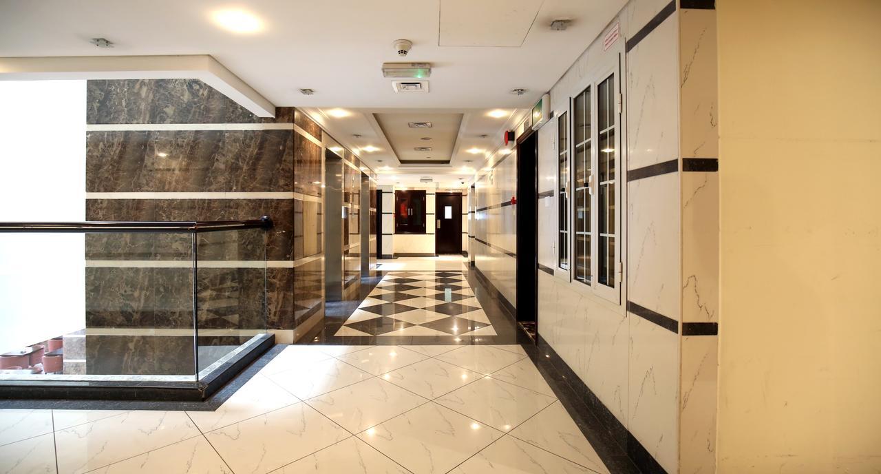 London Crown Hotel Дубай Екстер'єр фото